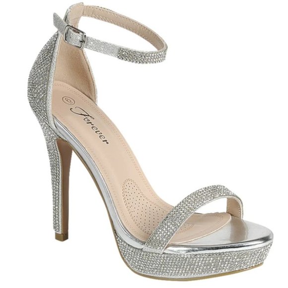 NEW IN BOX Silver Rhinestone Stiletto Heels size 7.5 - Picture 1 of 1